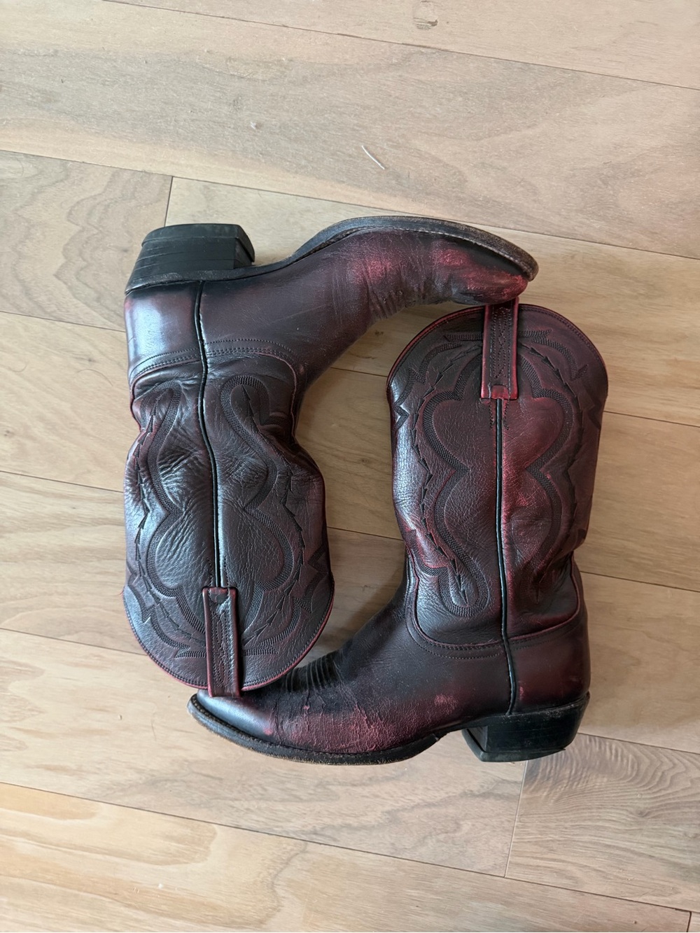 Lucchese Men's Western Boots in Distressed Burgundy, Vintage 2009
